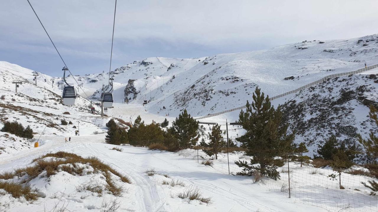 Estudio Mariposa Serra Nevada Exterior foto